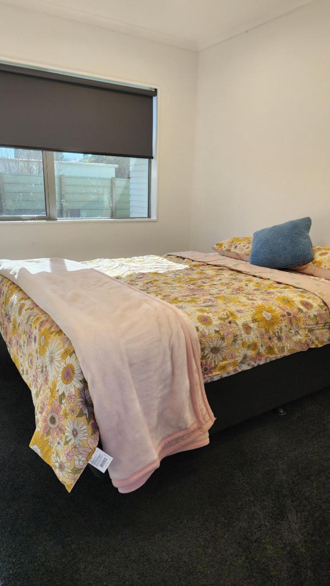 Oaktree Entire Holiday Home, Sleeps 8 To12 Роторуа Екстериор снимка