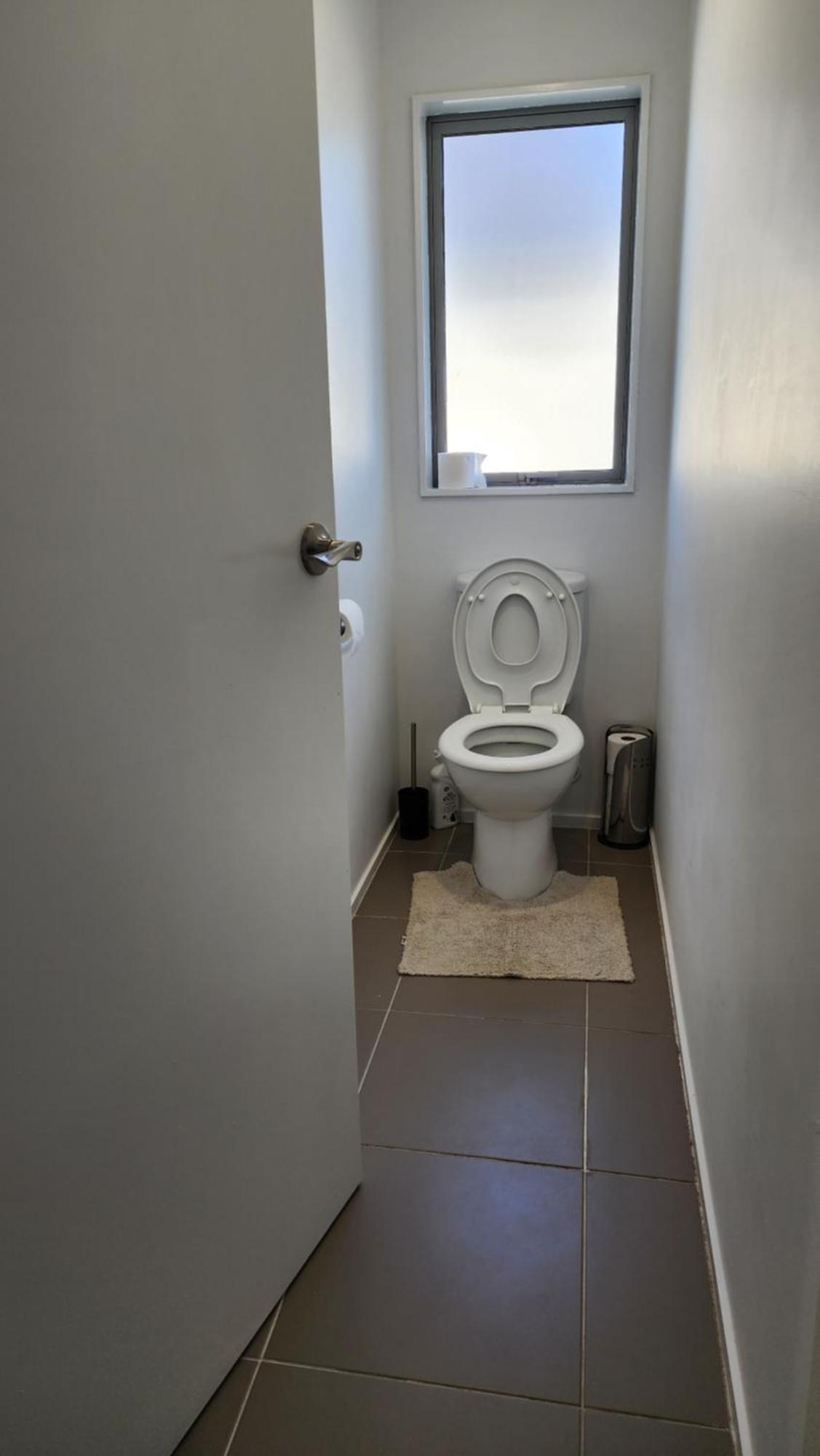 Oaktree Entire Holiday Home, Sleeps 8 To12 Роторуа Екстериор снимка