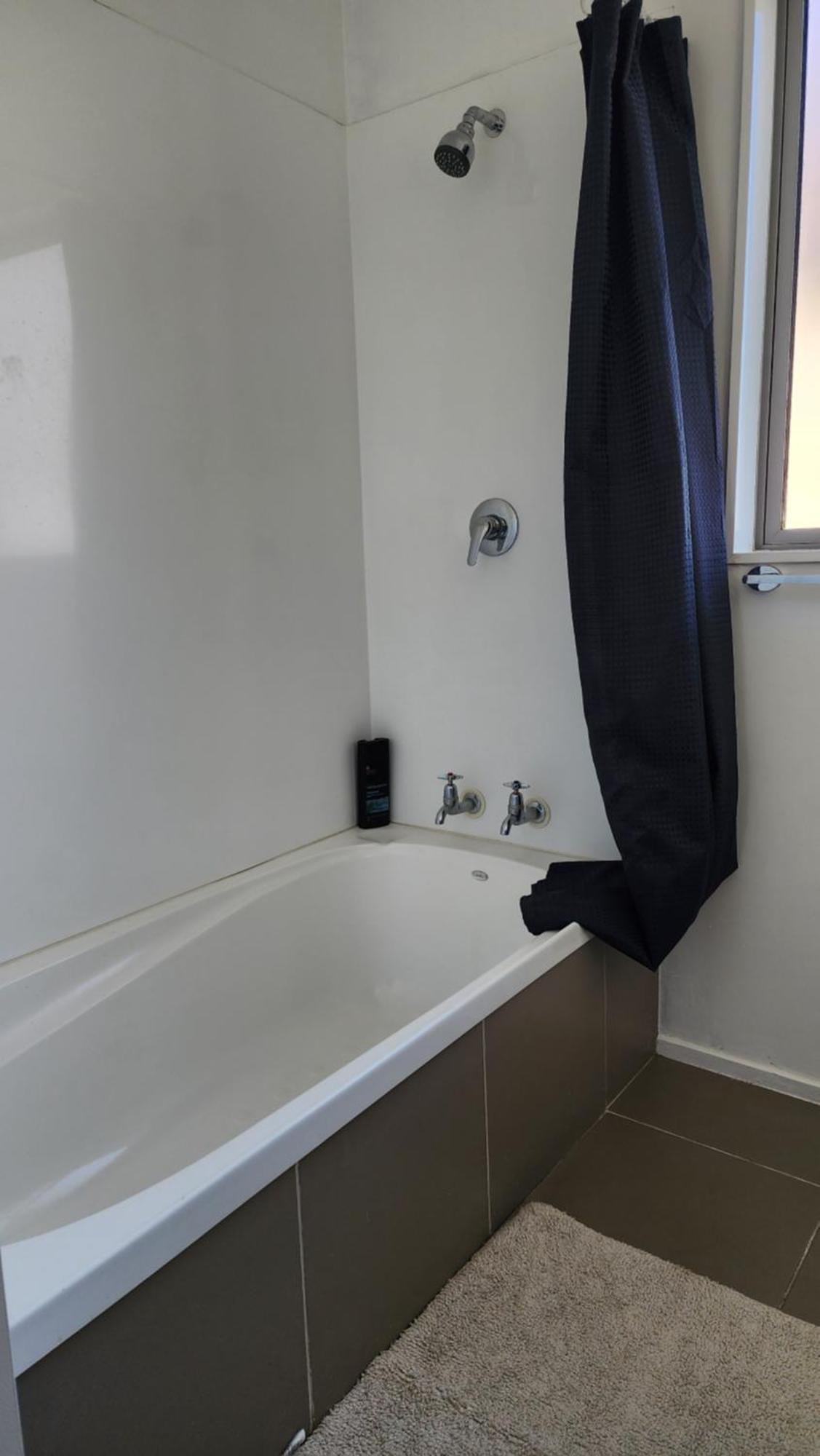 Oaktree Entire Holiday Home, Sleeps 8 To12 Роторуа Екстериор снимка