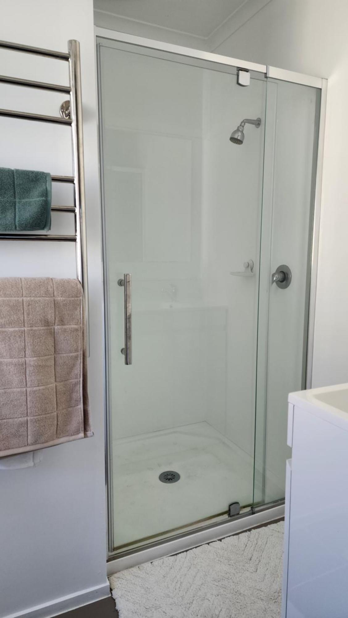 Oaktree Entire Holiday Home, Sleeps 8 To12 Роторуа Екстериор снимка