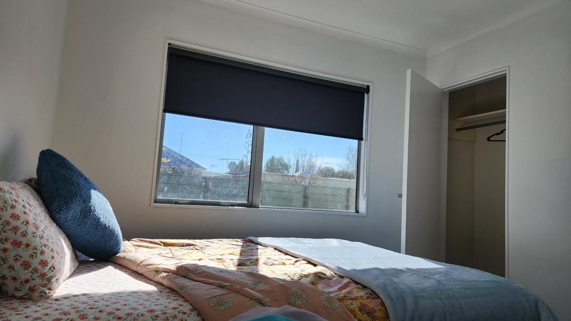 Oaktree Entire Holiday Home, Sleeps 8 To12 Роторуа Екстериор снимка