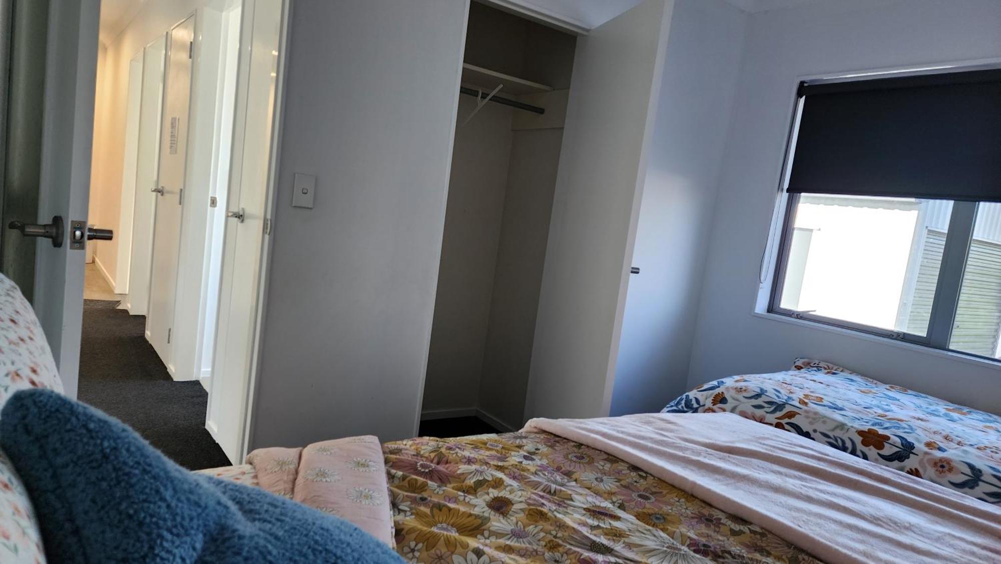 Oaktree Entire Holiday Home, Sleeps 8 To12 Роторуа Екстериор снимка